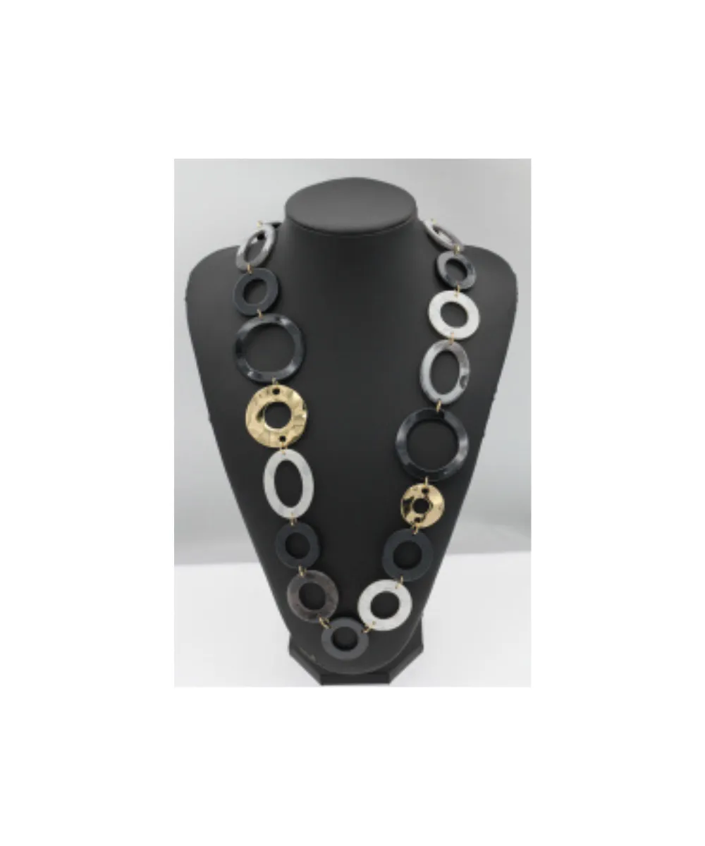CIRCLE LINKED LONG NECKLACE