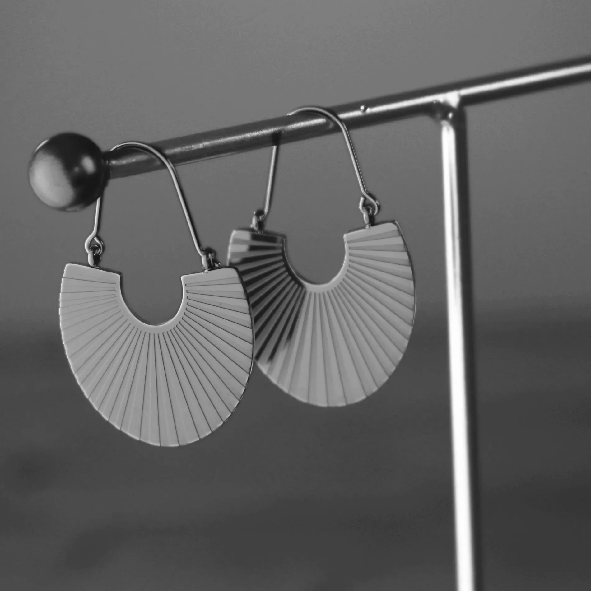 Courage Waterproof Ripple Fan Statement Earring Silver Plating