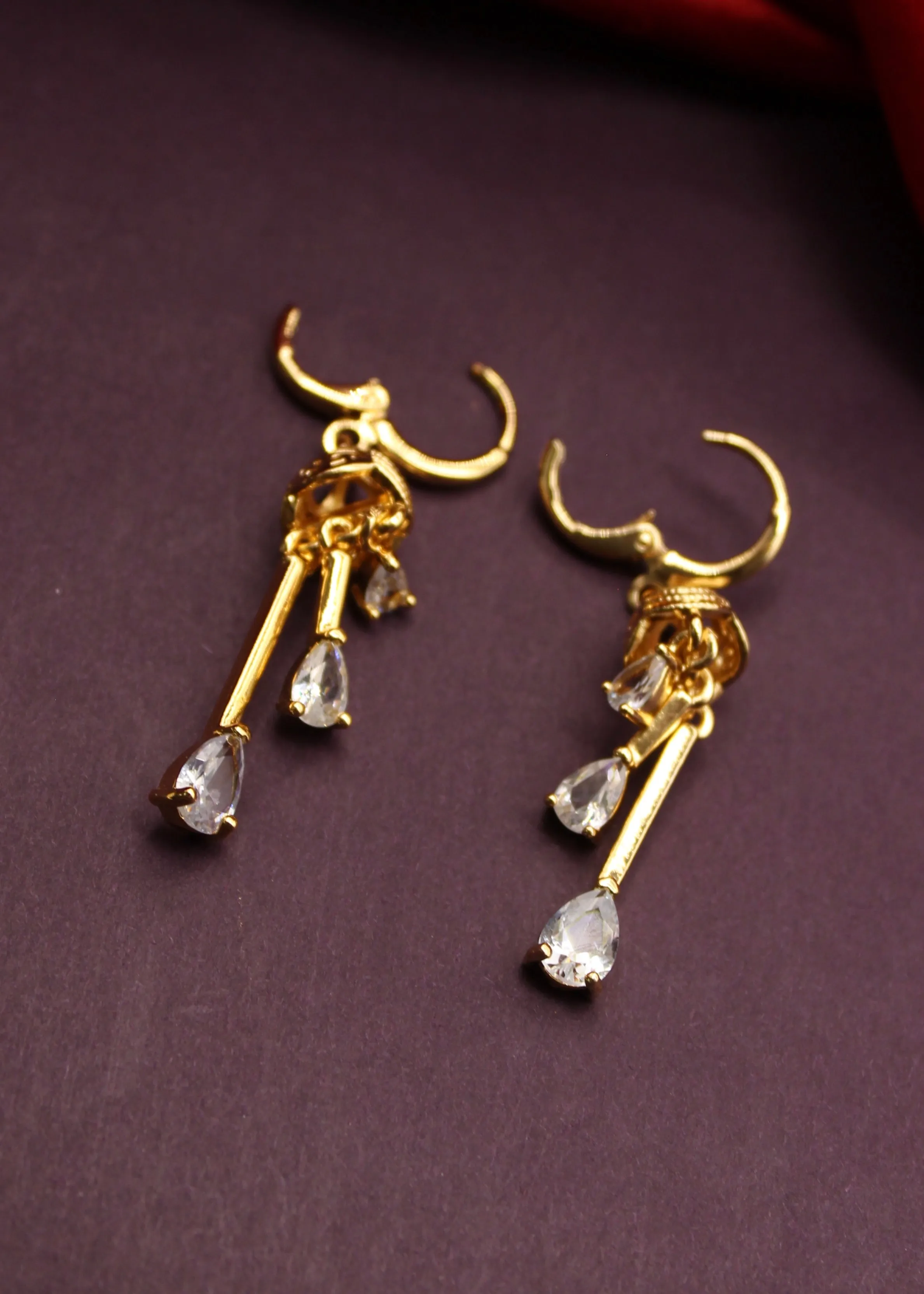 DIA STYLISH EARRINGS