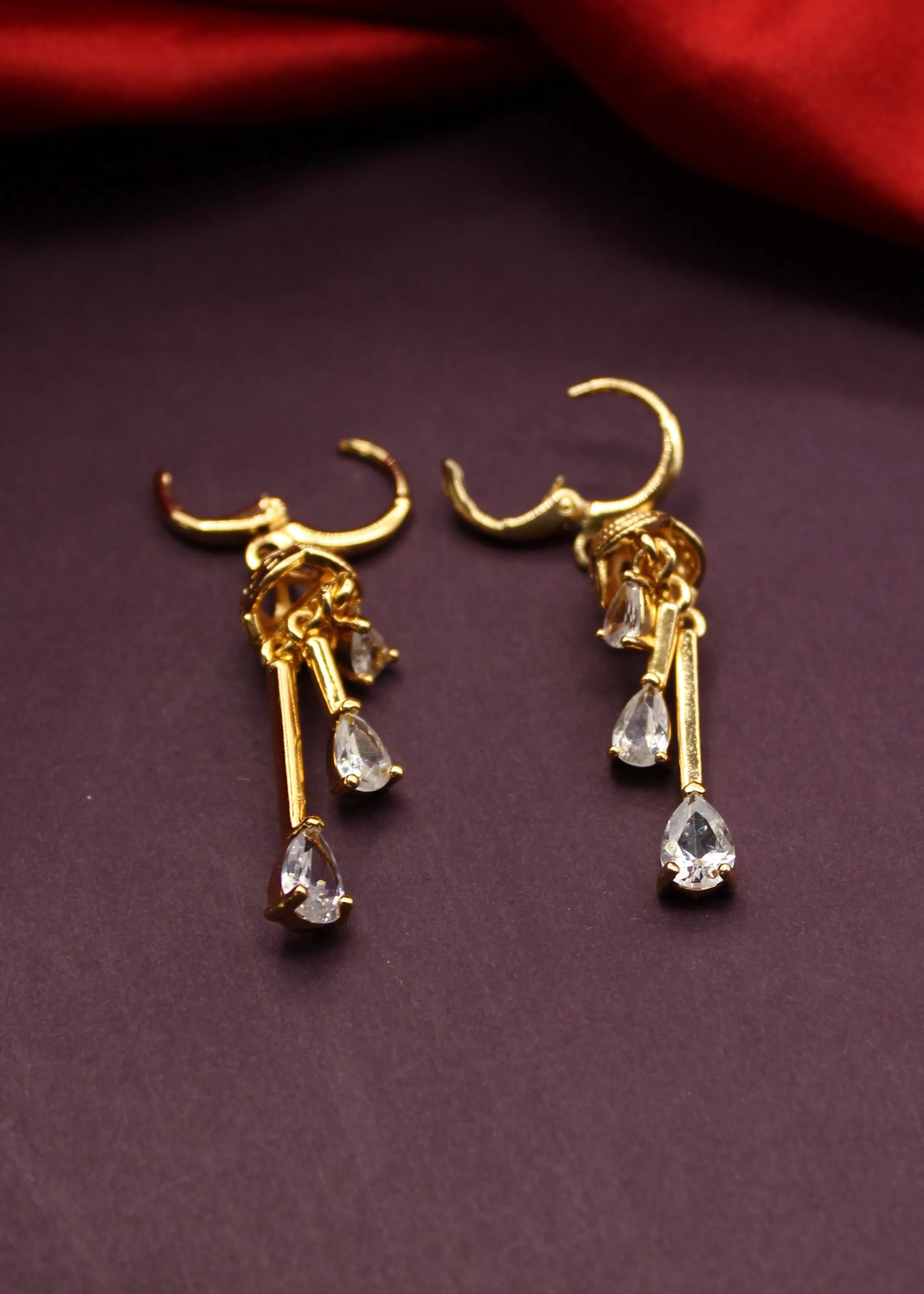 DIA STYLISH EARRINGS