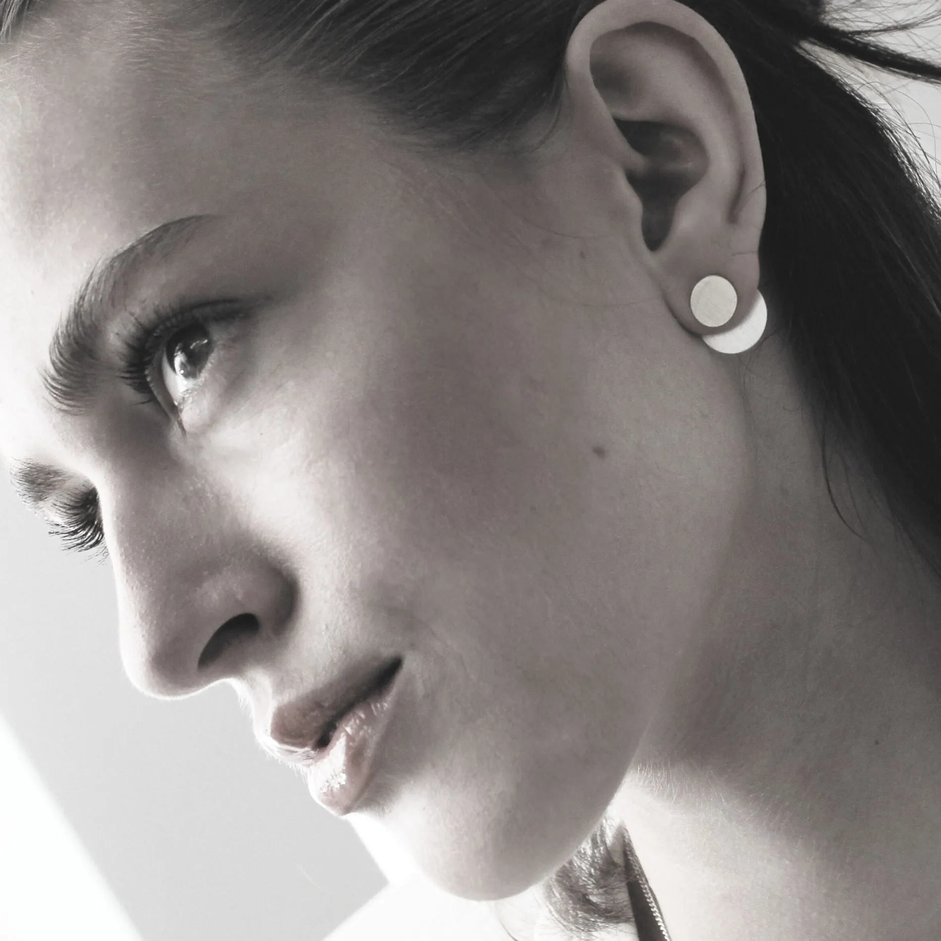 DNSK - Theia Two Tone Circle Stud Earring Silver Dot