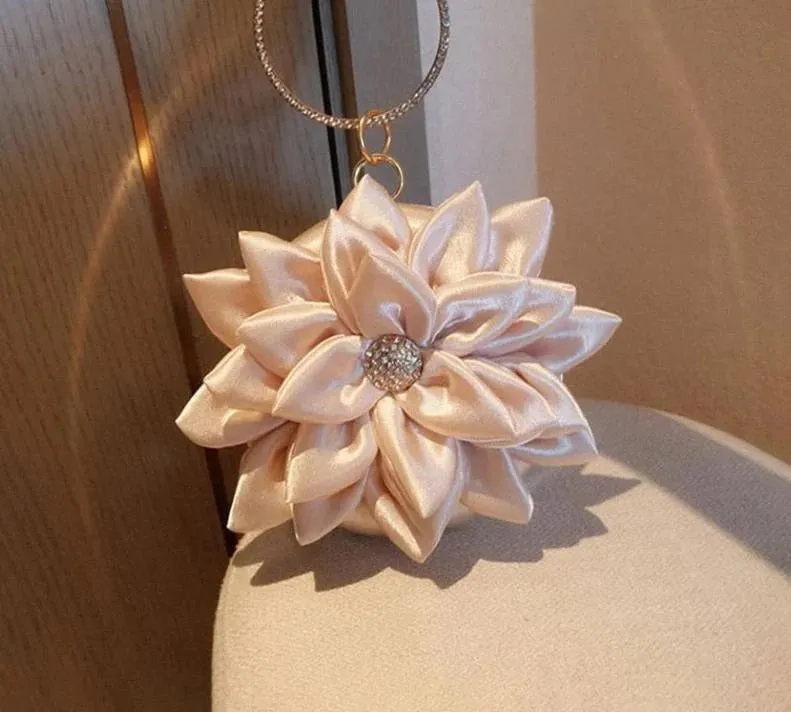 Flower 3D Clutch with Shoulder Chain