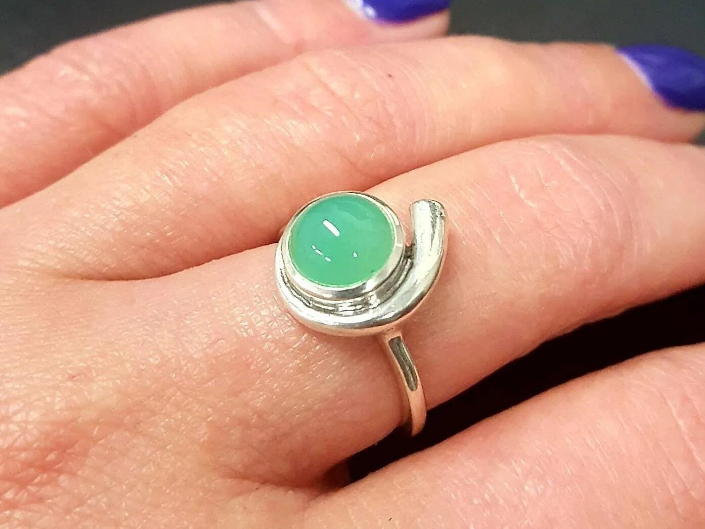 Genuine Chrysoprase Ring - Green Solitaire Ring - Unique Round Ring