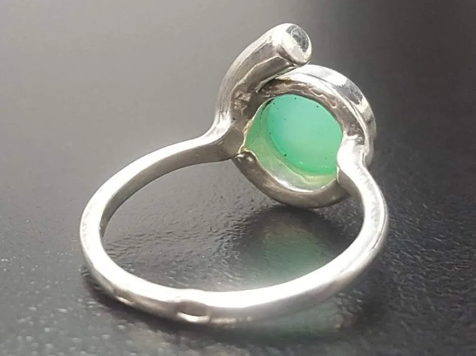 Genuine Chrysoprase Ring - Green Solitaire Ring - Unique Round Ring
