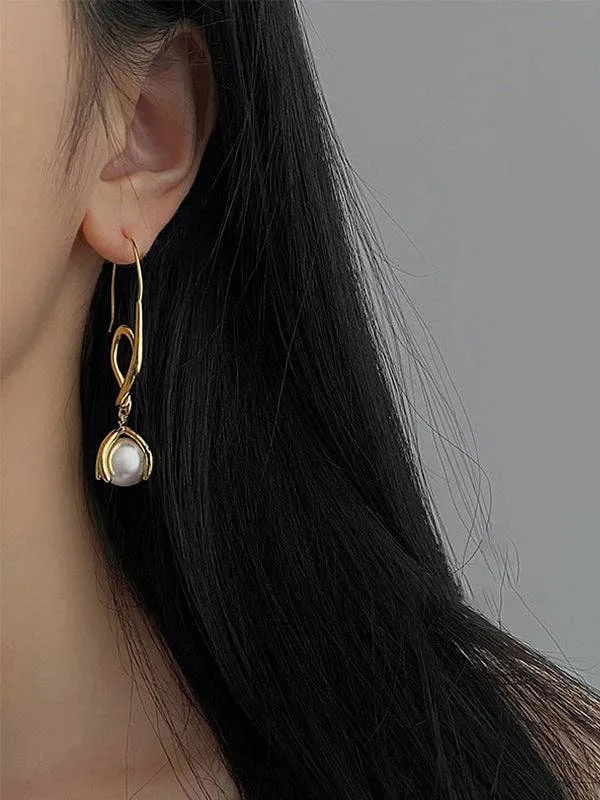 Geometric Drop Earrings: GOLD