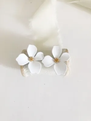 Jaxie White Flower Stud Earrings