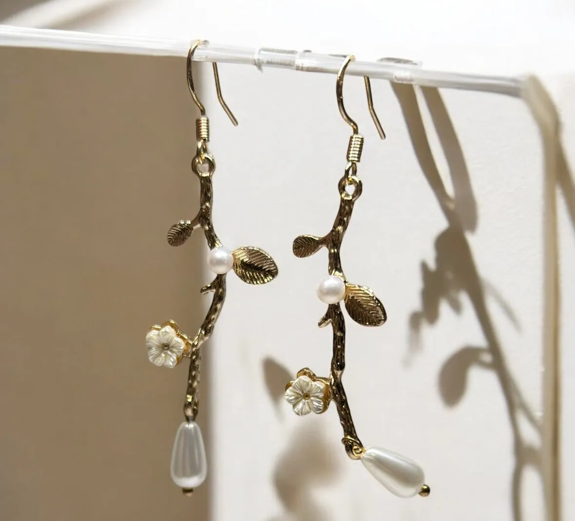 Minimalist - flower earrings | gold pearlescent shell petals dangle earrings |unique floral earrings | bridal party wedding earrings