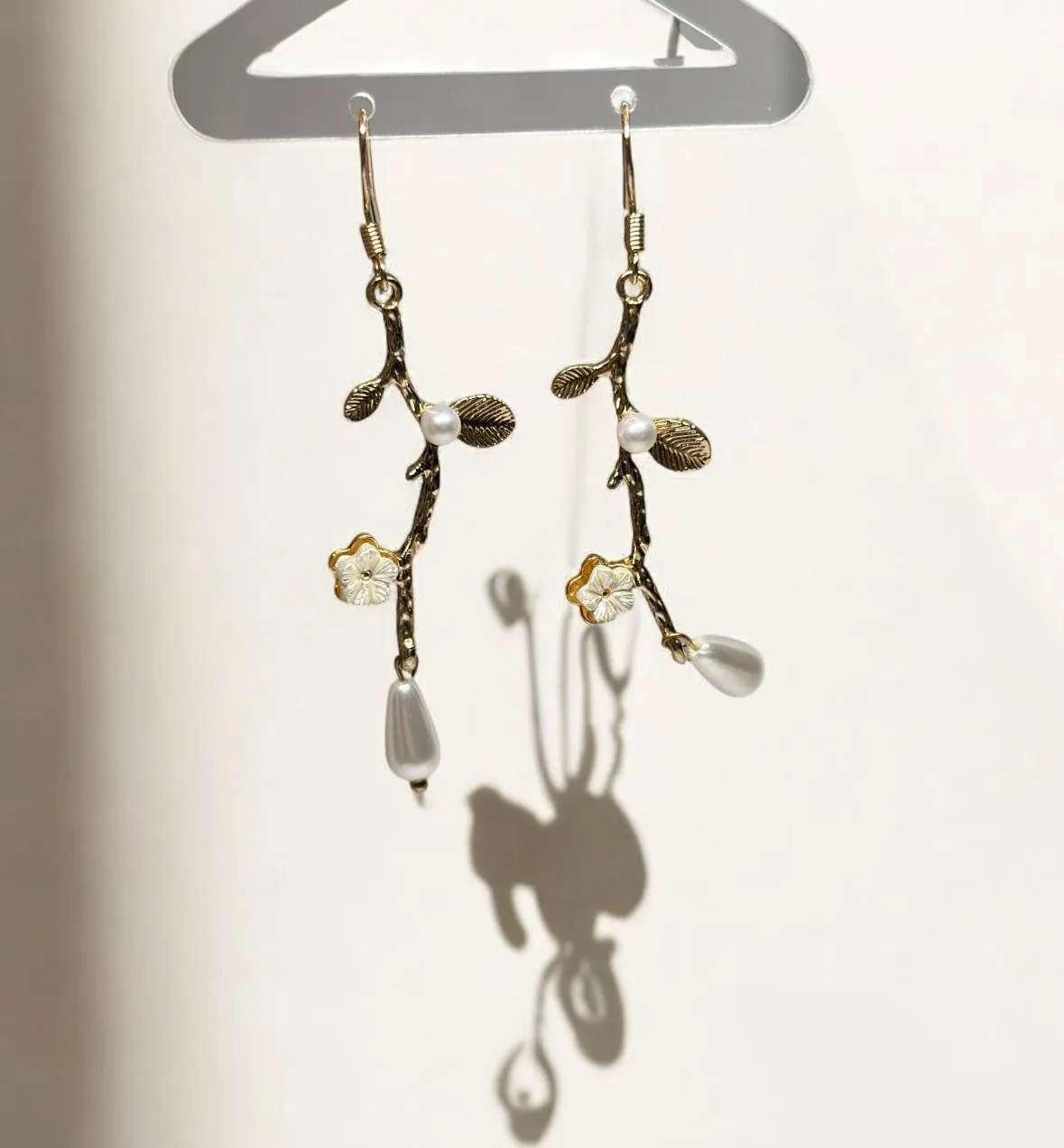 Minimalist - flower earrings | gold pearlescent shell petals dangle earrings |unique floral earrings | bridal party wedding earrings