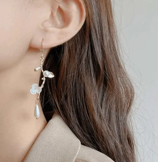 Minimalist - flower earrings | gold pearlescent shell petals dangle earrings |unique floral earrings | bridal party wedding earrings