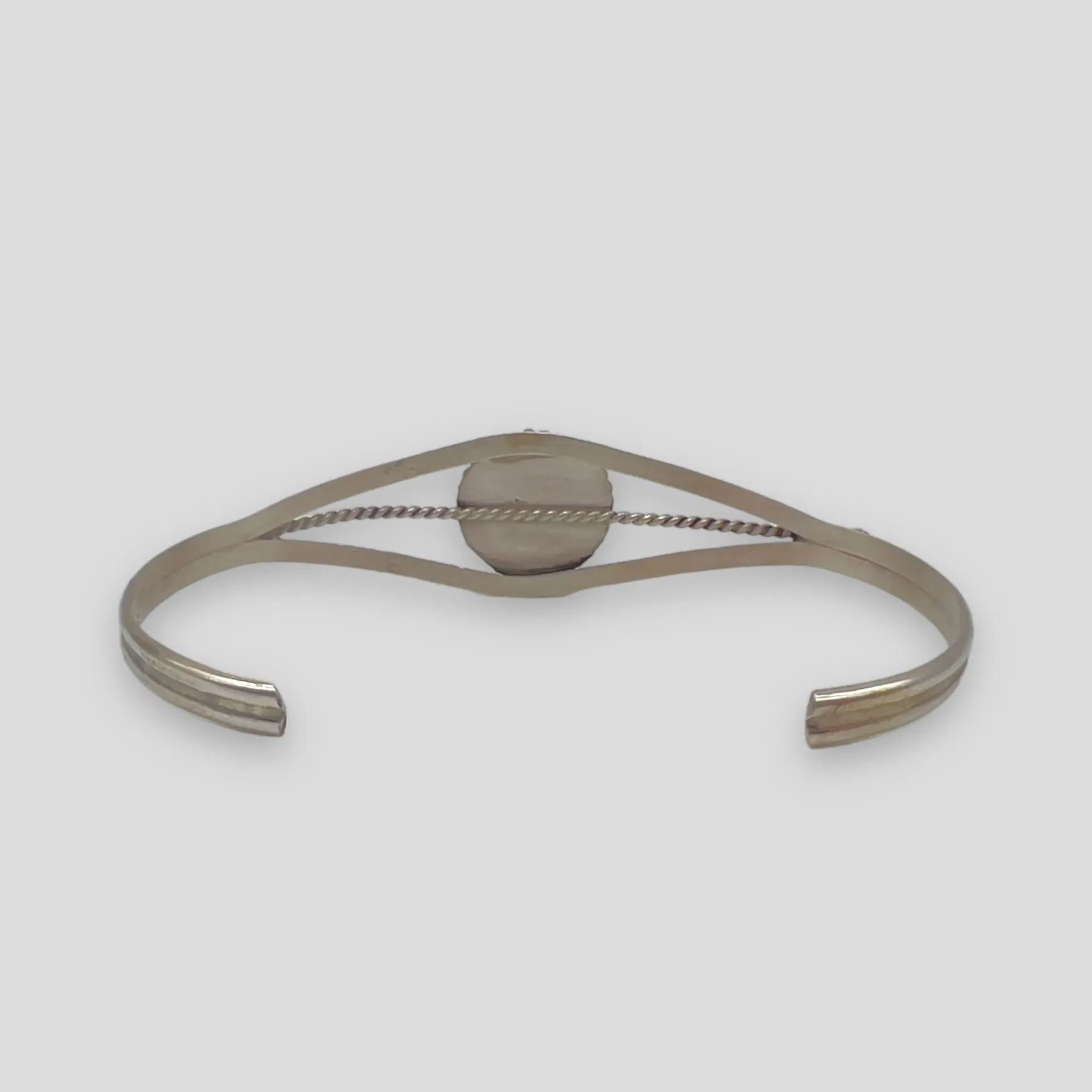 Native American Handcrafted Sterling Silver Pink Conch Bracelet
