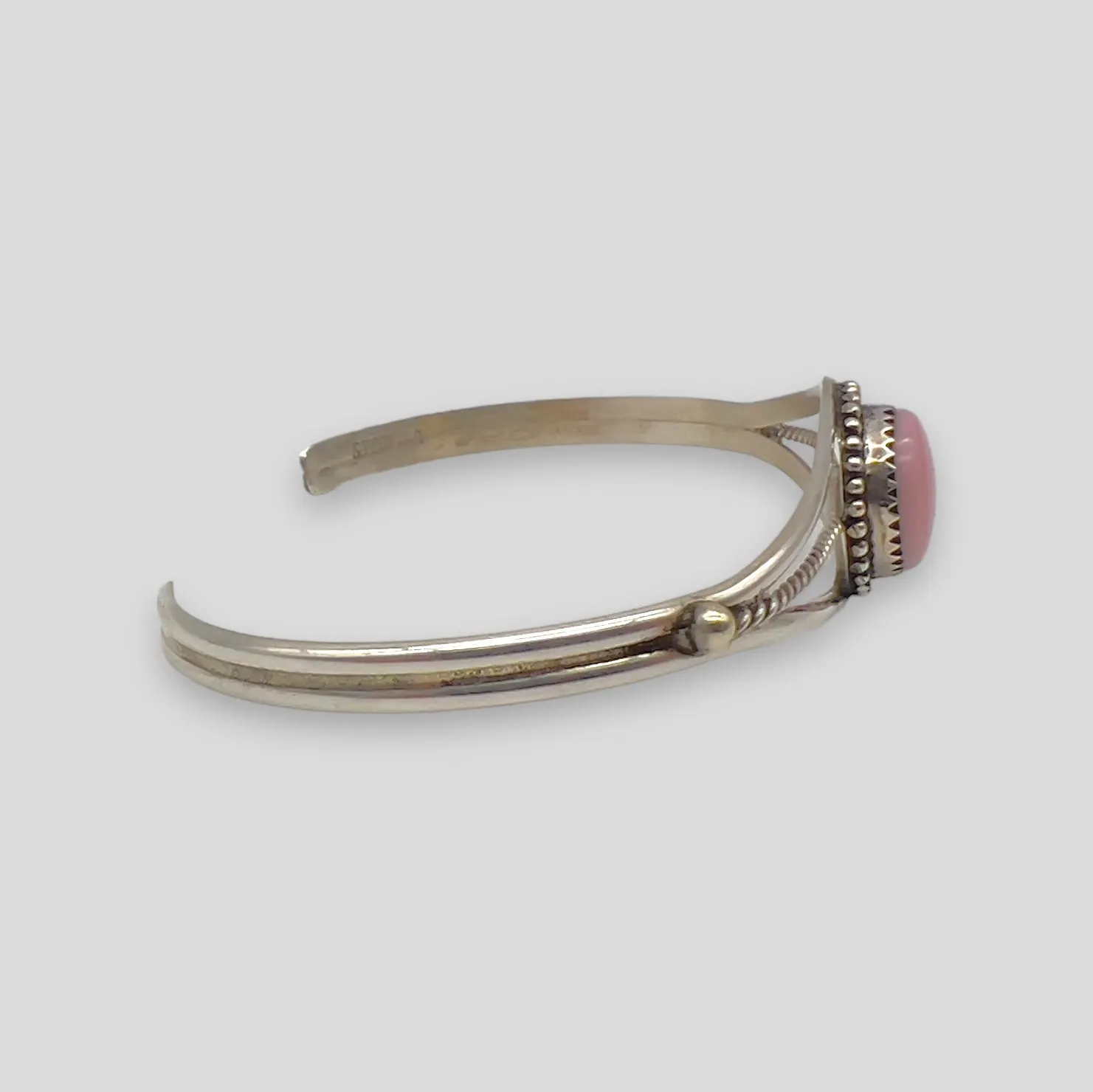Native American Handcrafted Sterling Silver Pink Conch Bracelet