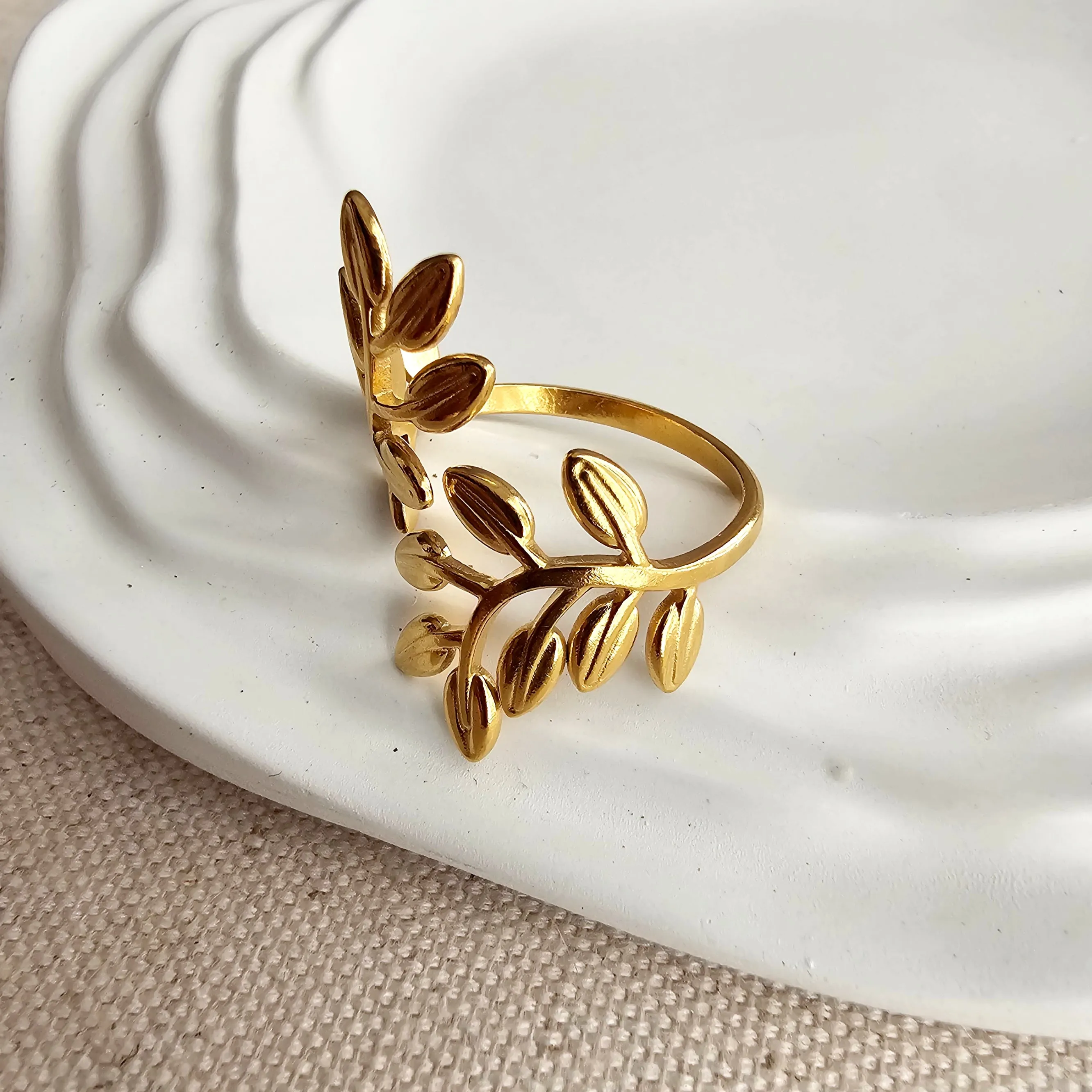Open Leaf Adjustable Ring