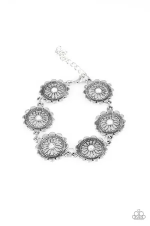 Paparazzi Bracelet ~ Funky Flower Child - White