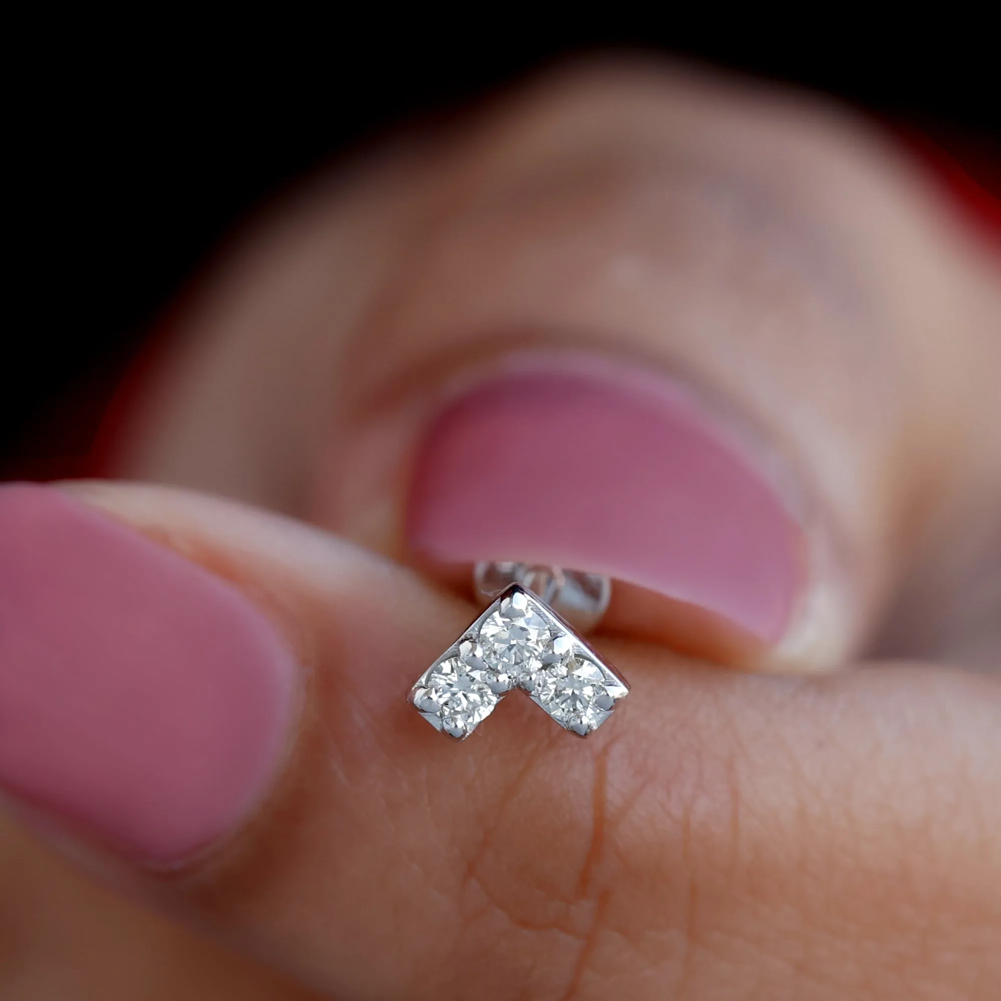 Round Moissanite Chevron Tragus Earring in Gold