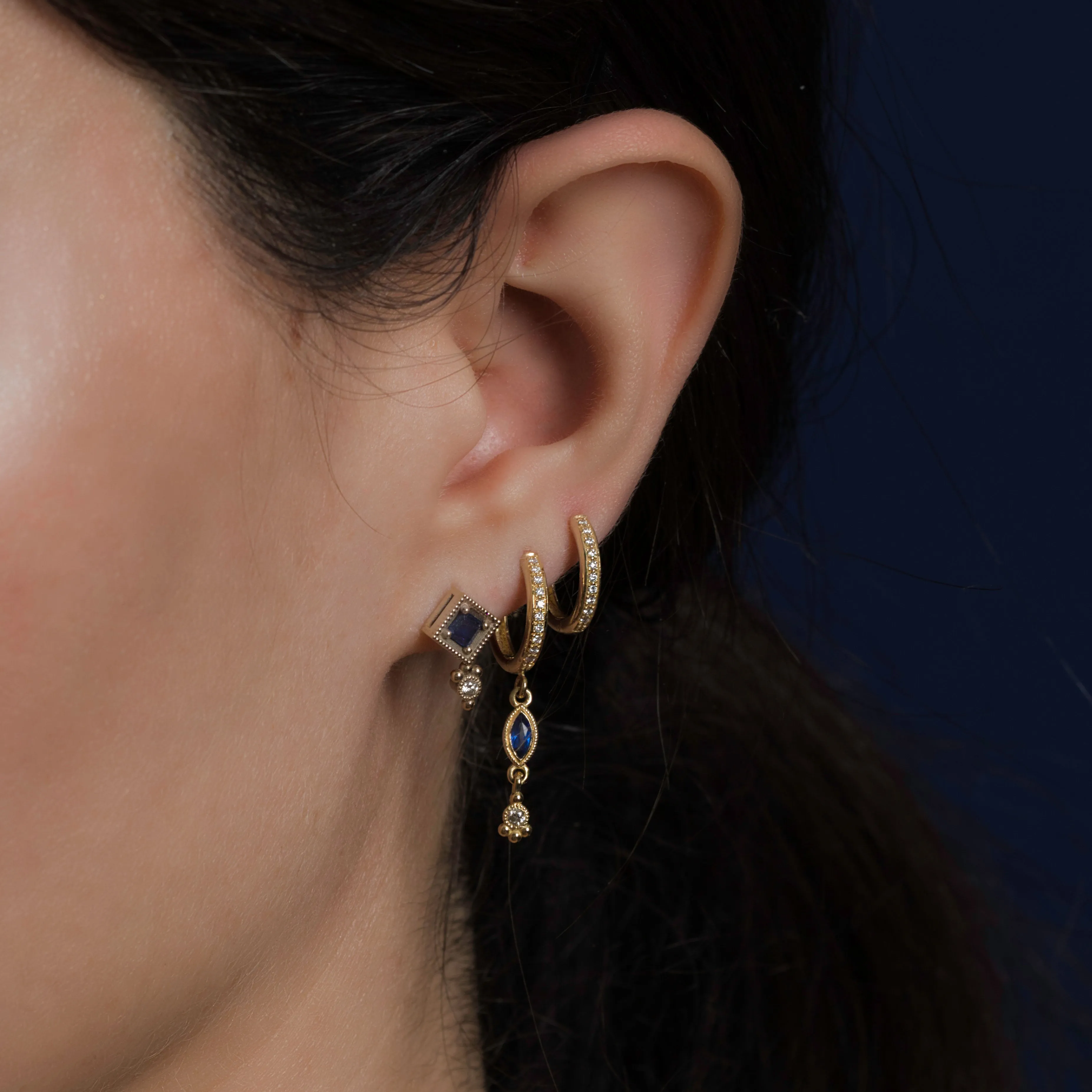 Selene - sapphires & diamonds dangle earring