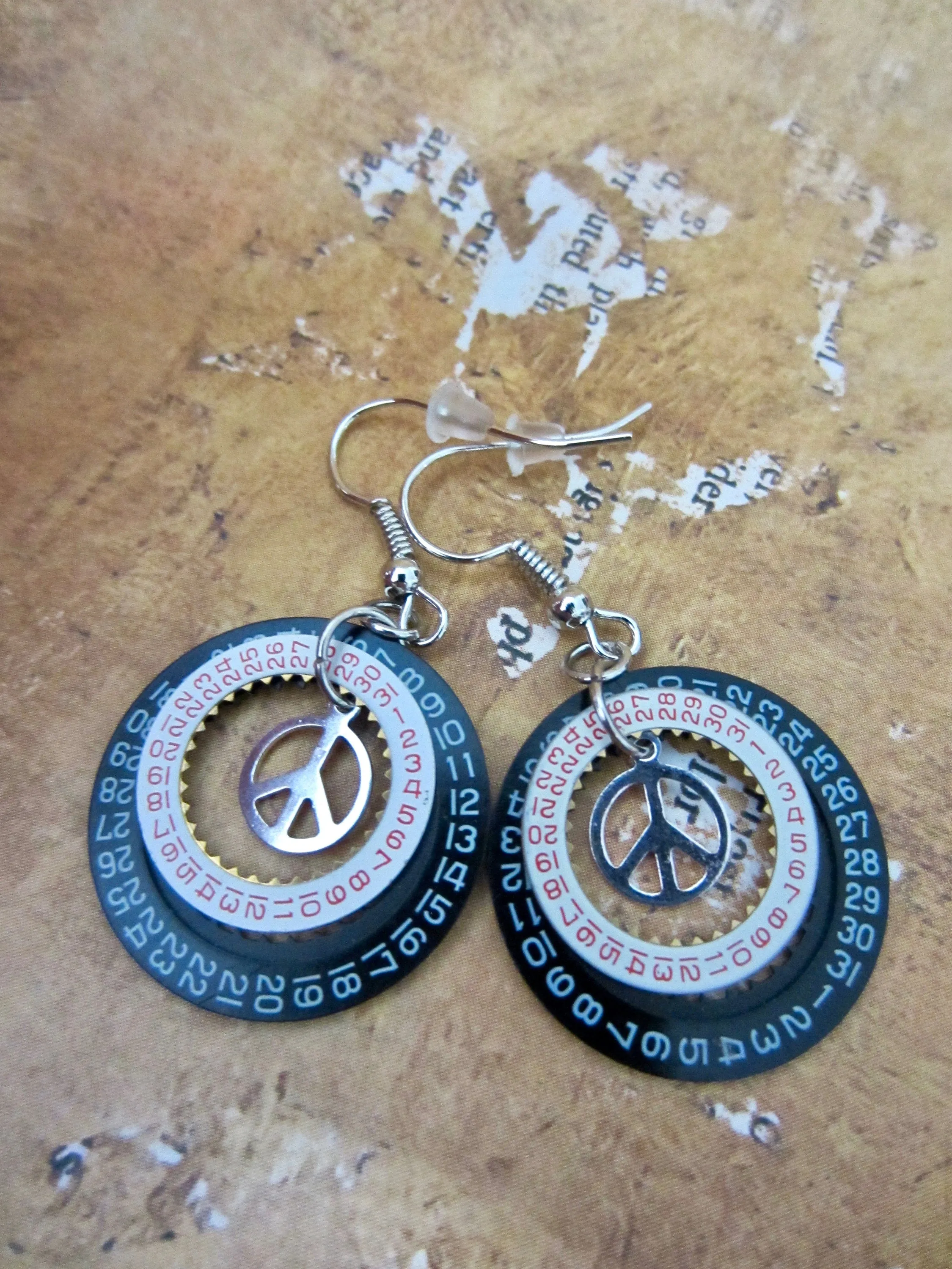 Steampunk Earrings - Peace sign - Watch parts earrings - Hippie - Boho - Womans earrings - For her