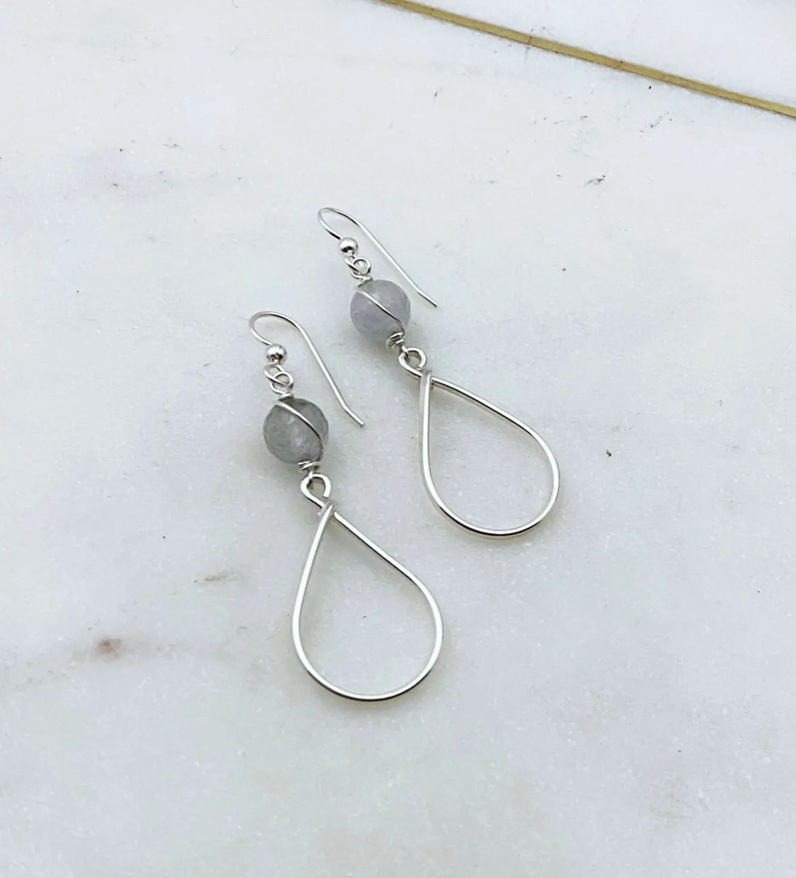 Sterling sliver and agate earring