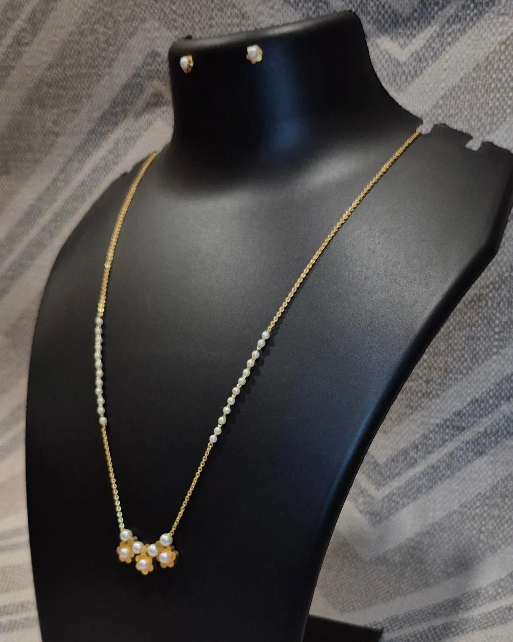 White bliss pearl chain necklace gold embelished pendant with matching ear tops