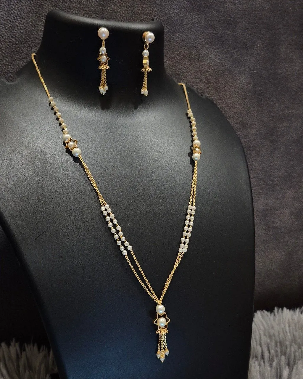 White bliss pearl chain necklace gold embelished pendant with matching ear tops