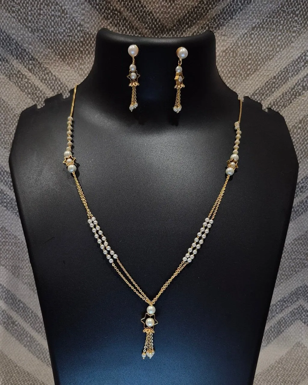 White bliss pearl chain necklace gold embelished pendant with matching ear tops